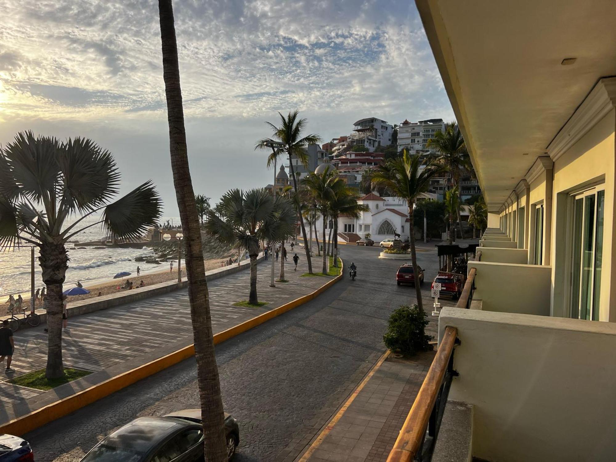 Hotel La Siesta Malecon มาซาตลัน ห้อง รูปภาพ