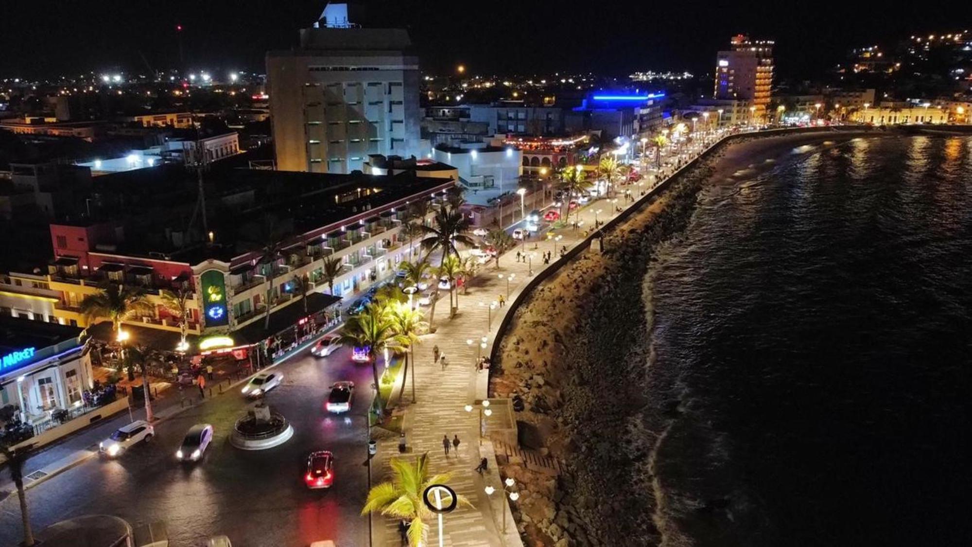 Hotel La Siesta Malecon มาซาตลัน ภายนอก รูปภาพ